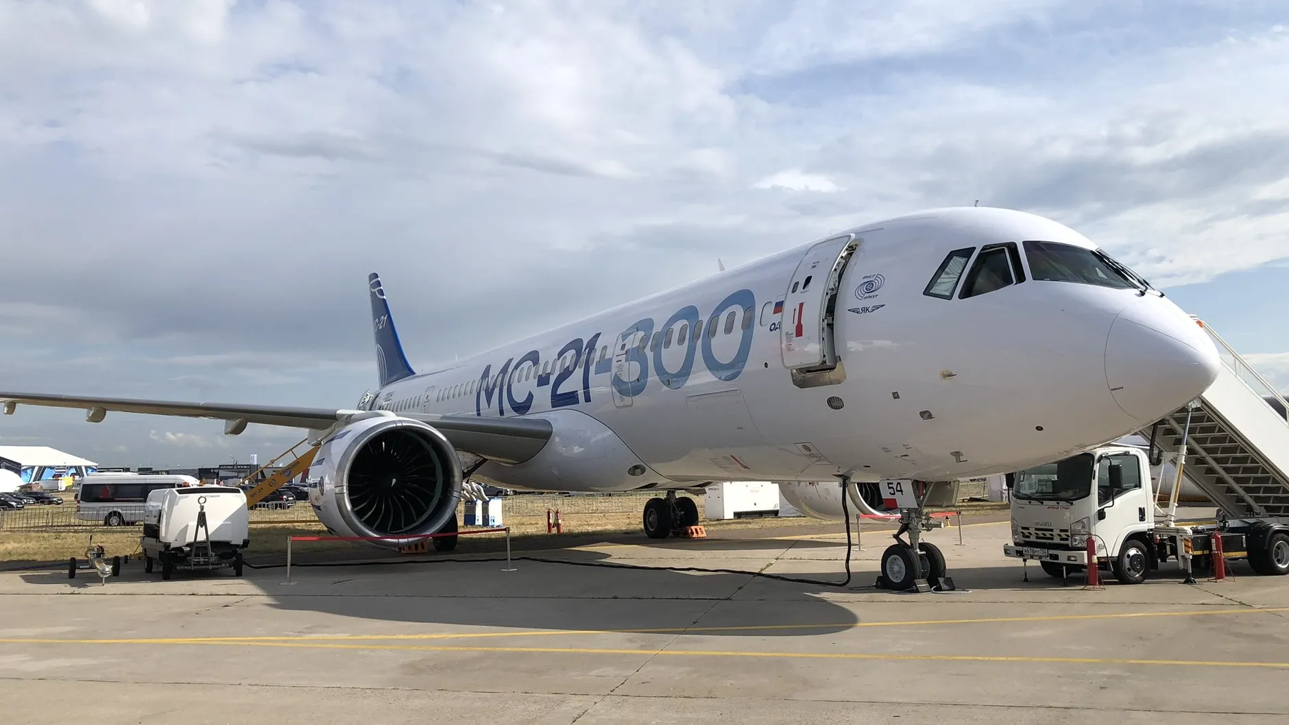 The MC-21-300, the centrepiece of Russia’s civil aviation import-substitution programme, at the MAKS-2021 air show in Zhukovsky, July 2021. Photo: TyXeD0. Licence: CC BY-SA 4.0 (image resized; derivative works must be shared under the same licence). Source: Wikimedia Commons
